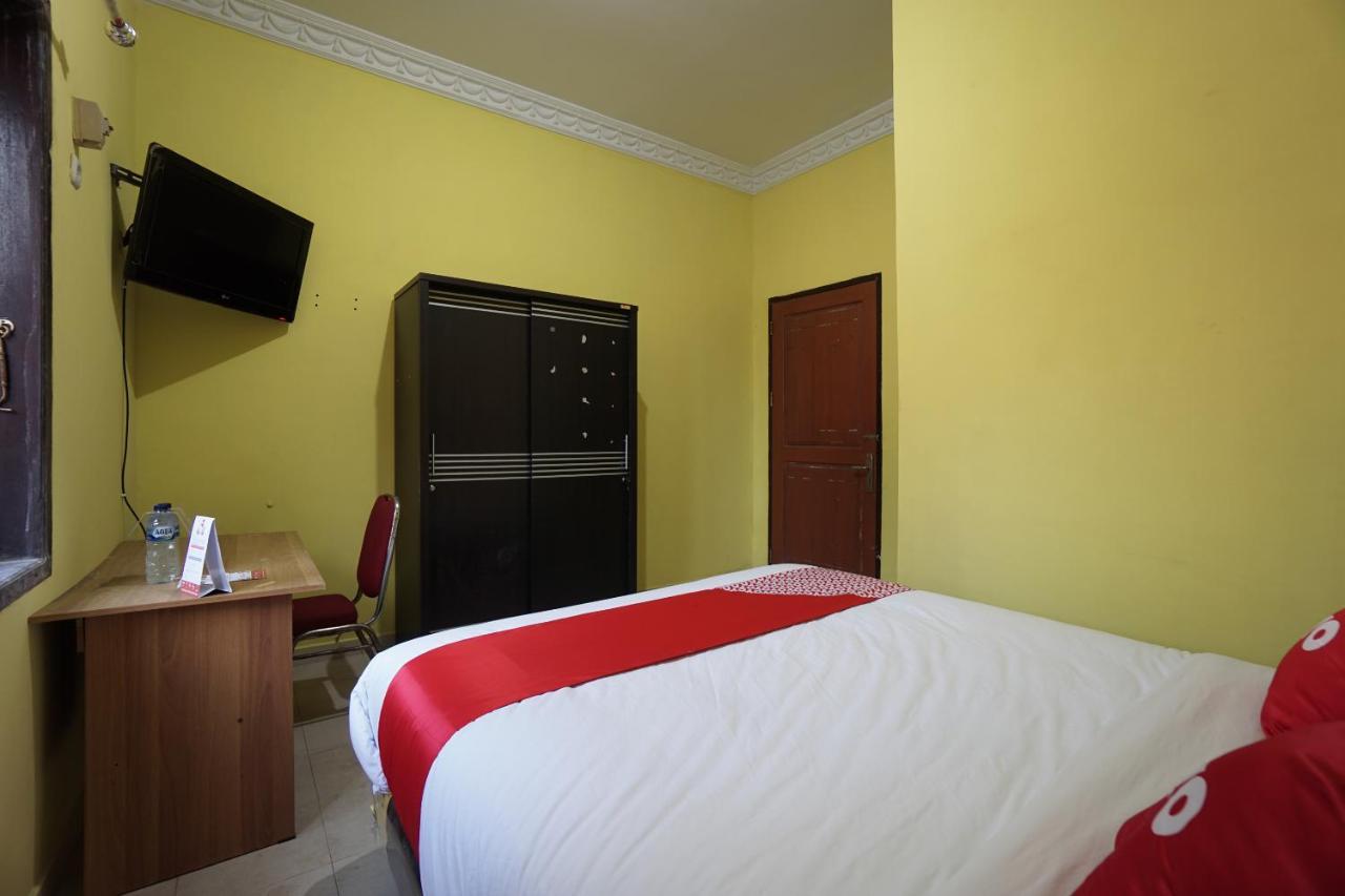 Oyo 2486 Bahana Guest House Манадо Экстерьер фото