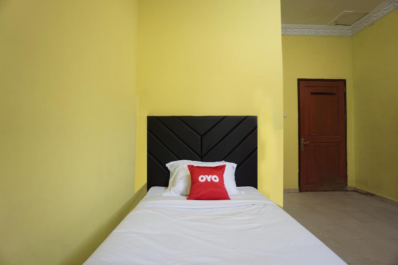 Oyo 2486 Bahana Guest House Манадо Экстерьер фото